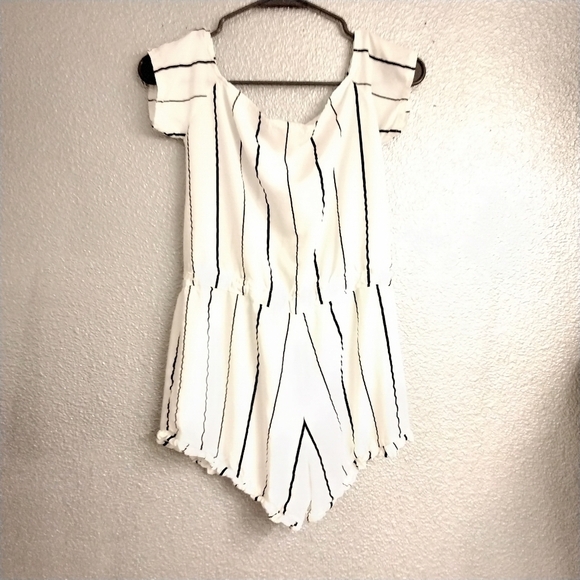 Ace Snug Romper Size S - Picture 2 of 4